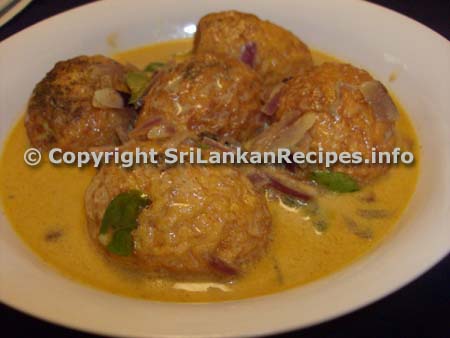 Sri lankan fried egg curry 