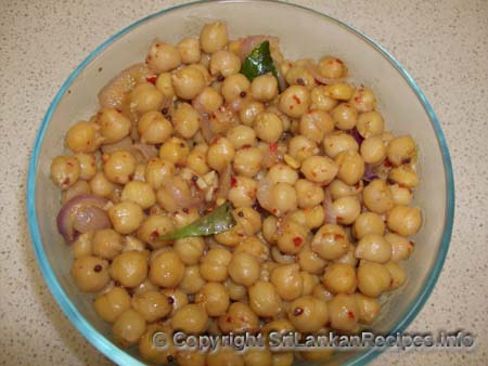 Sri Lankan Chickpeas stir fry (kadala thel dala) recipe 